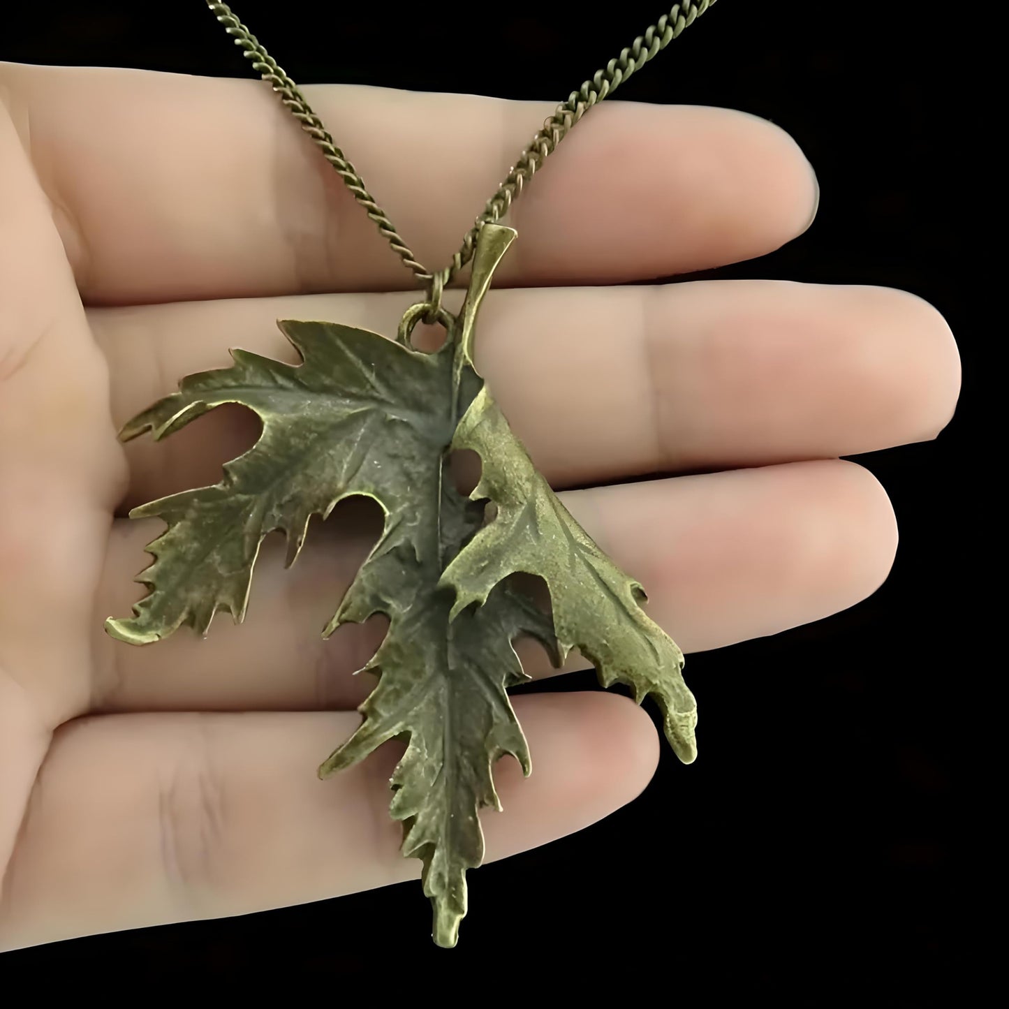 SUPAC Vintage Bronze Maple Leaf Pendant Necklace for Men and Women - Christmas or Birthday Gift
