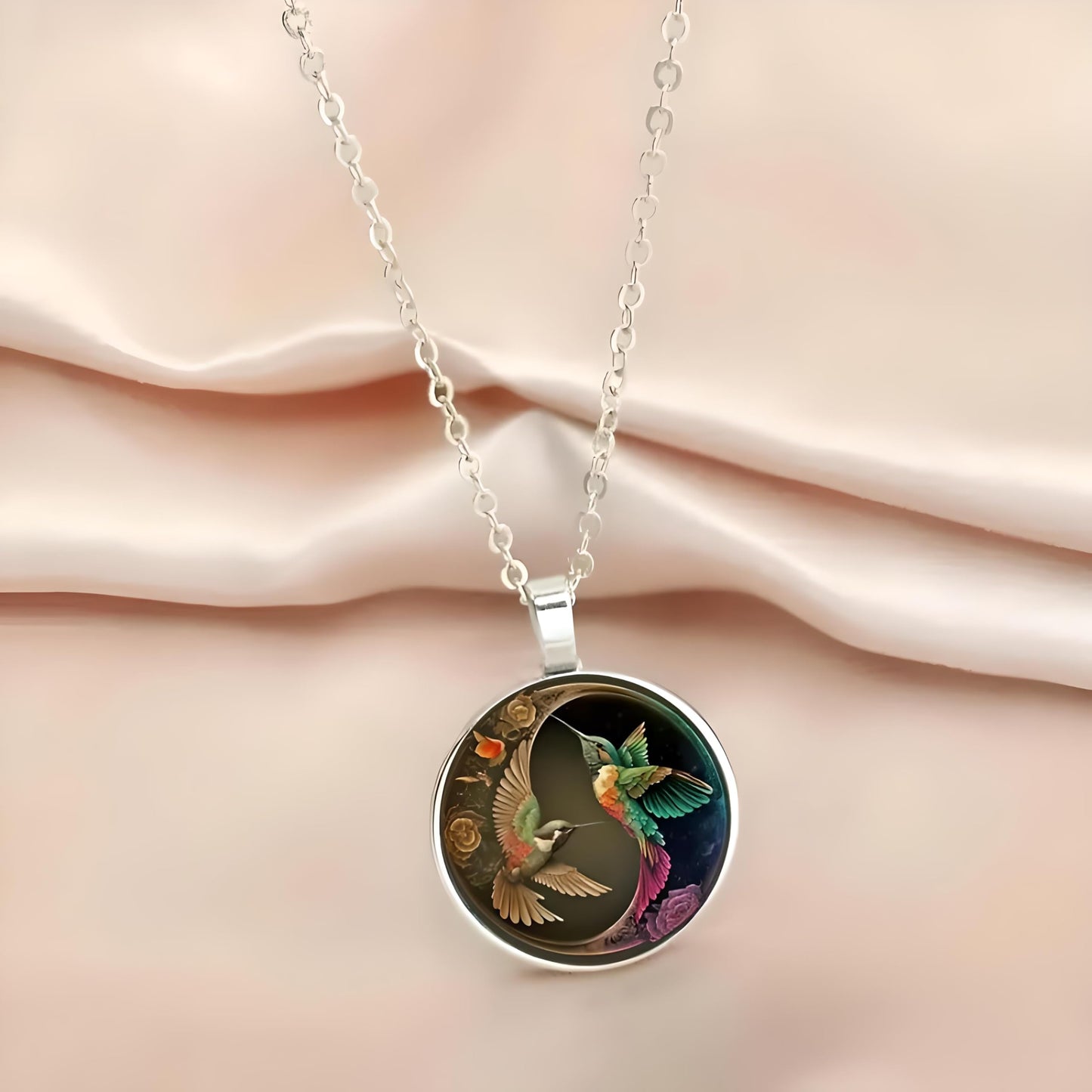SUPAC Stunning Hummingbird Pendant Necklace - Two Humming Birds Searching for Flower - Fashionable Alloy Jewelry with Delicate Details - Birthday, Party, Gift Idea for Her