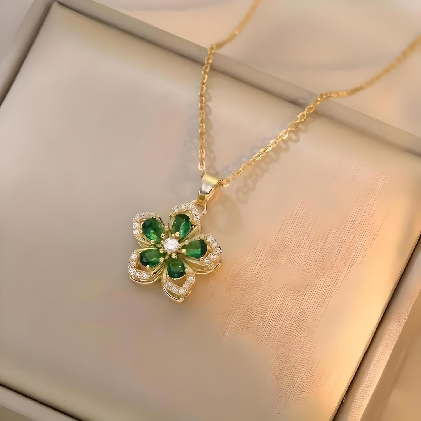 SUPAC Exquisite 360° Rotatable White Blossom Pendant Necklace - Fashion Decompression Jewelry with Adjustable Chain - Birthday Gift for Women, Lovers, Friends, and Family