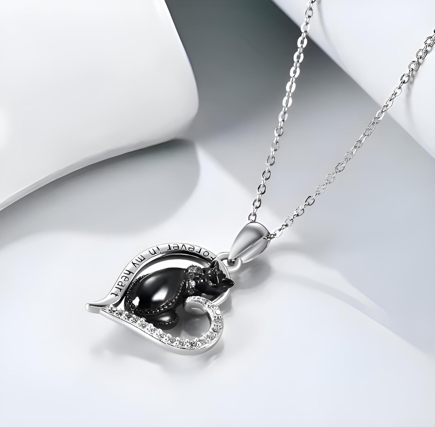 SUPAC Cute Cat Heart Necklace, With Black Kitten Sitting Together - Charming Heart Necklace in Rose Gold - Stylish Versatile Gift for Women & Party Accessory!