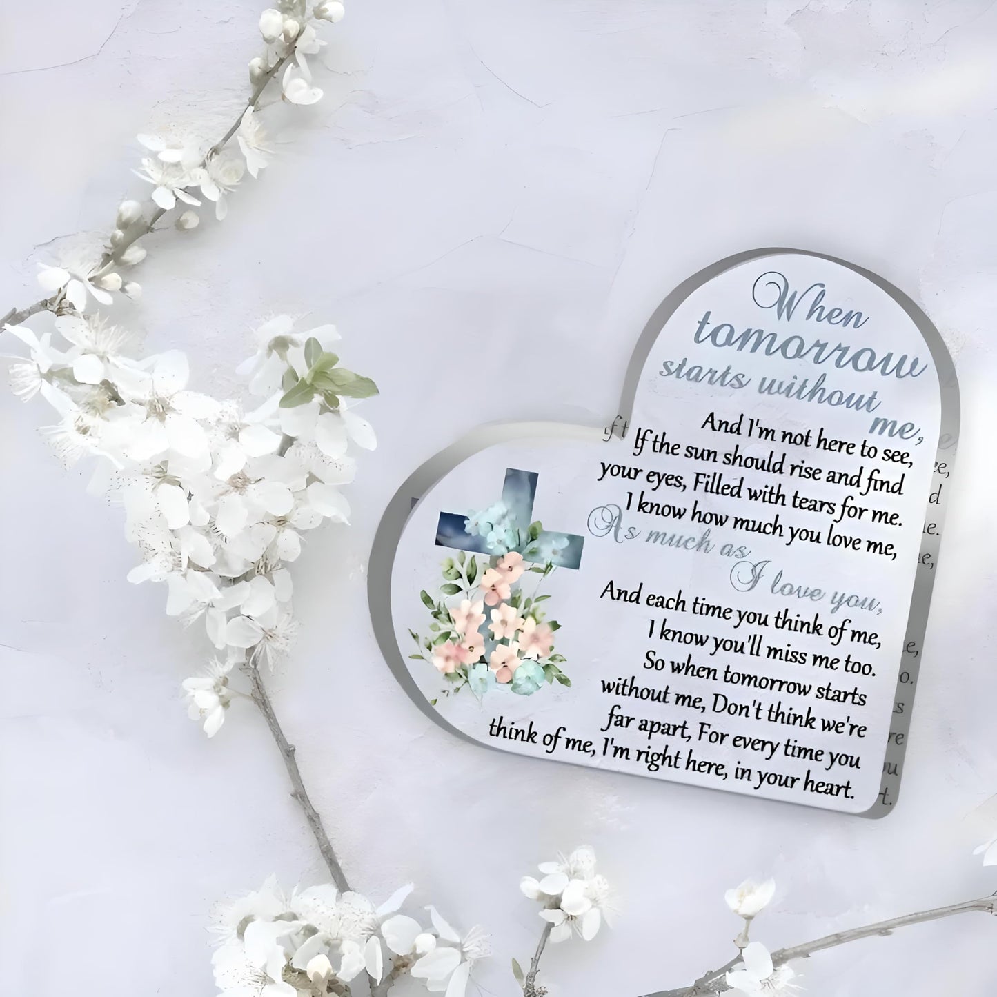 Heartfelt Christian Memorial Plaque – Elegant Glass Heart with Cross and Condolence Quote for Honoring Loved Ones
