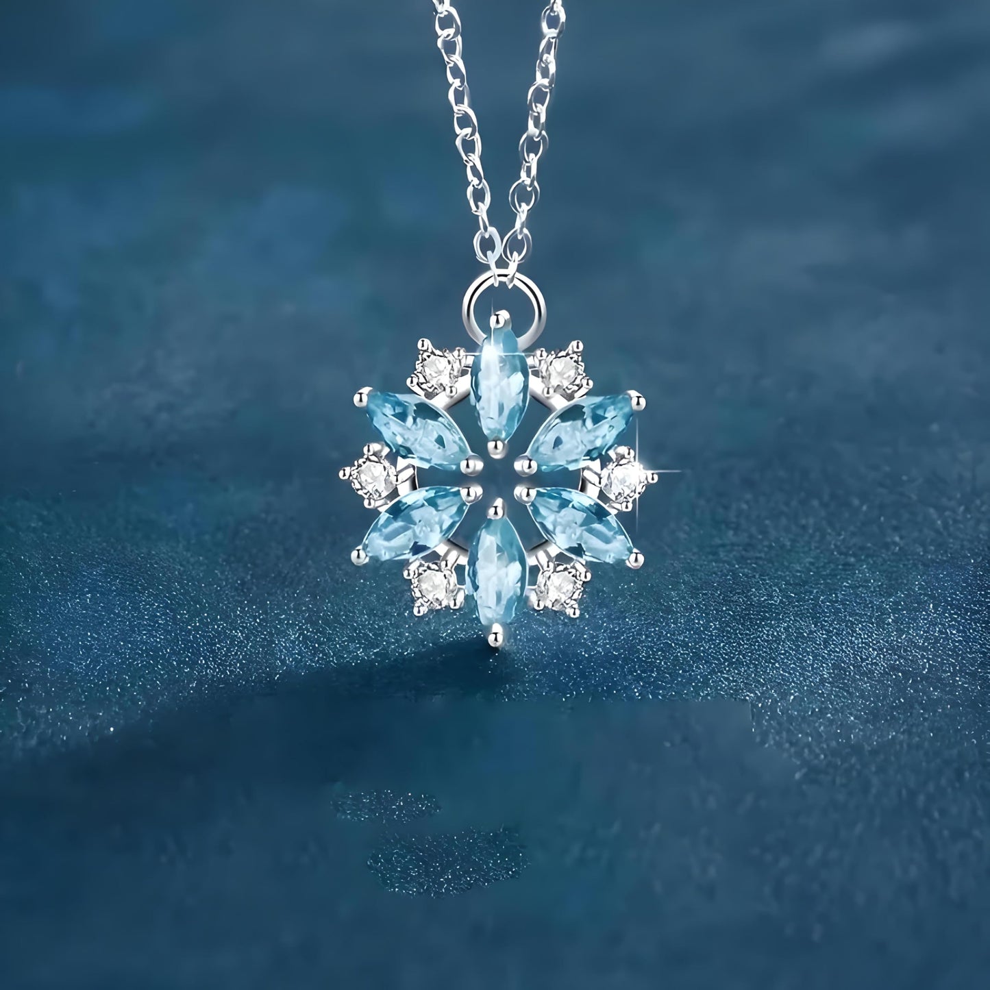 SUPAC Glitter Sky Blue Rhinestone Snowflake Pendant Necklace, Niche Design, Casual Wear, Christmas Gift