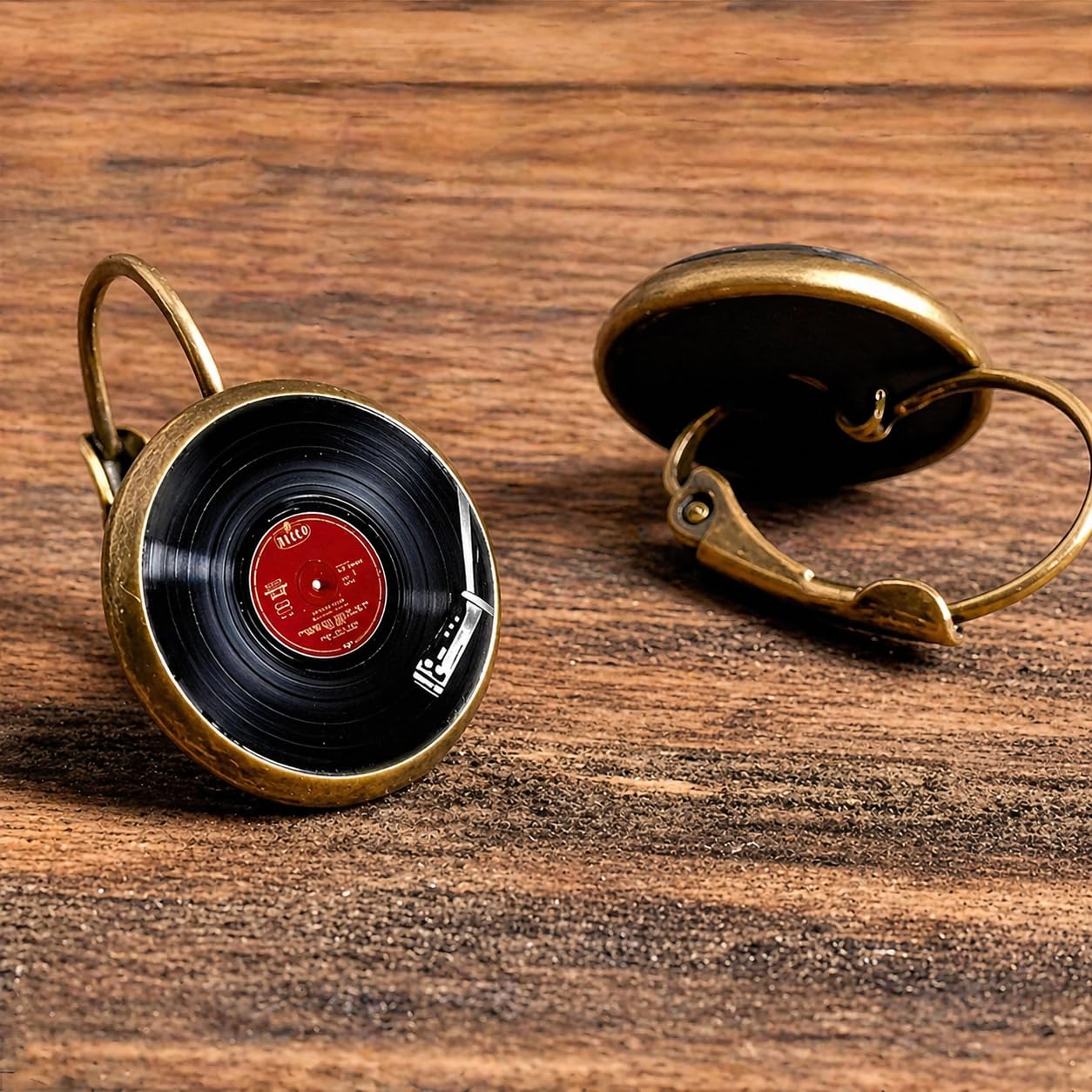 SUPAC Unique Music Record Pendant Necklace - Avant-Garde Fashion Accessory, Eye-Catching Design for Men and Women - Birthday, Christmas Gift or Personalized Jewelry