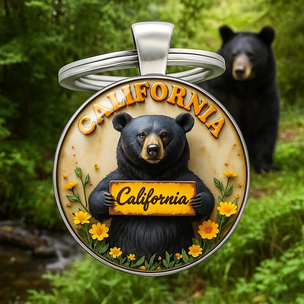 SUPAC 1pc Unique Bear With Forest Background Shaped Metal Keychain - Fashionable Circular Animal Keyring for Men and Friends