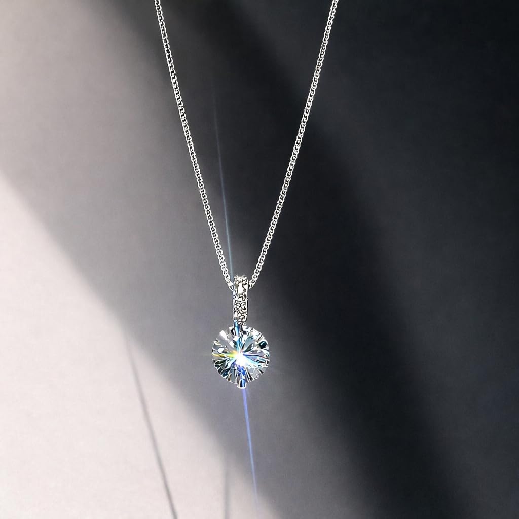 Sparkling Shiny Simulated Diamond Necklace for Women, Featuring Zircon Water Drop Pendant Clavicle Chain – Dazzling Elegant Gift - Wedding Party Jewelry to Illuminate Every Moment! - Christmas or Birthday Gift