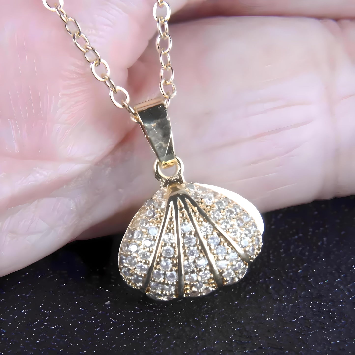 Crystal Shell Pearl Pendant Necklace, 18 Inch Chain with 2 Inch Extender, Silver