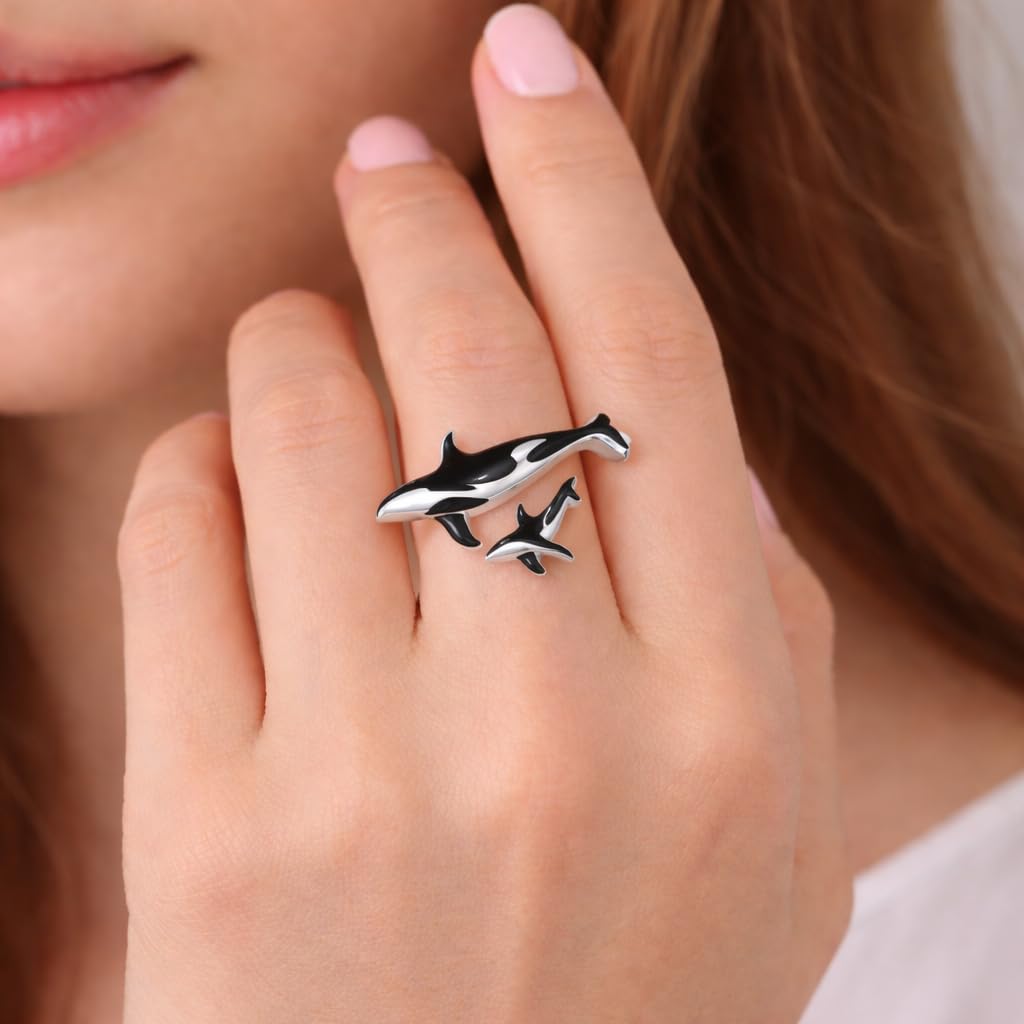 Stainless Steel Orca Whale Ring, Adjustable Size, Black and Silver - Shamu Gift