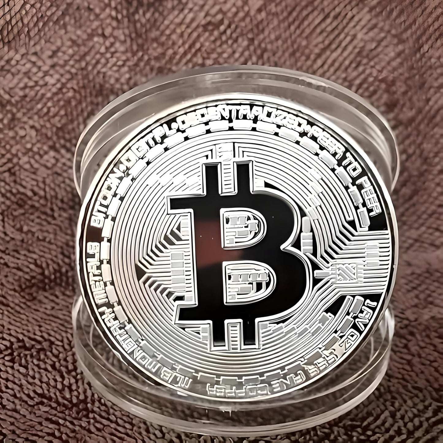 Silver-Plated Bitcoin Collectible Coin - Round Commemorative Bitcoin Replica for Collectors