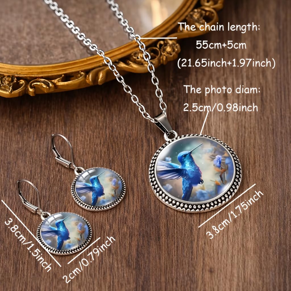 SUPAC Stunning Hummingbird Pendant Necklace - Two Humming Birds Searching for Flower - Fashionable Alloy Jewelry with Delicate Details - Birthday, Party, Gift Idea for Her