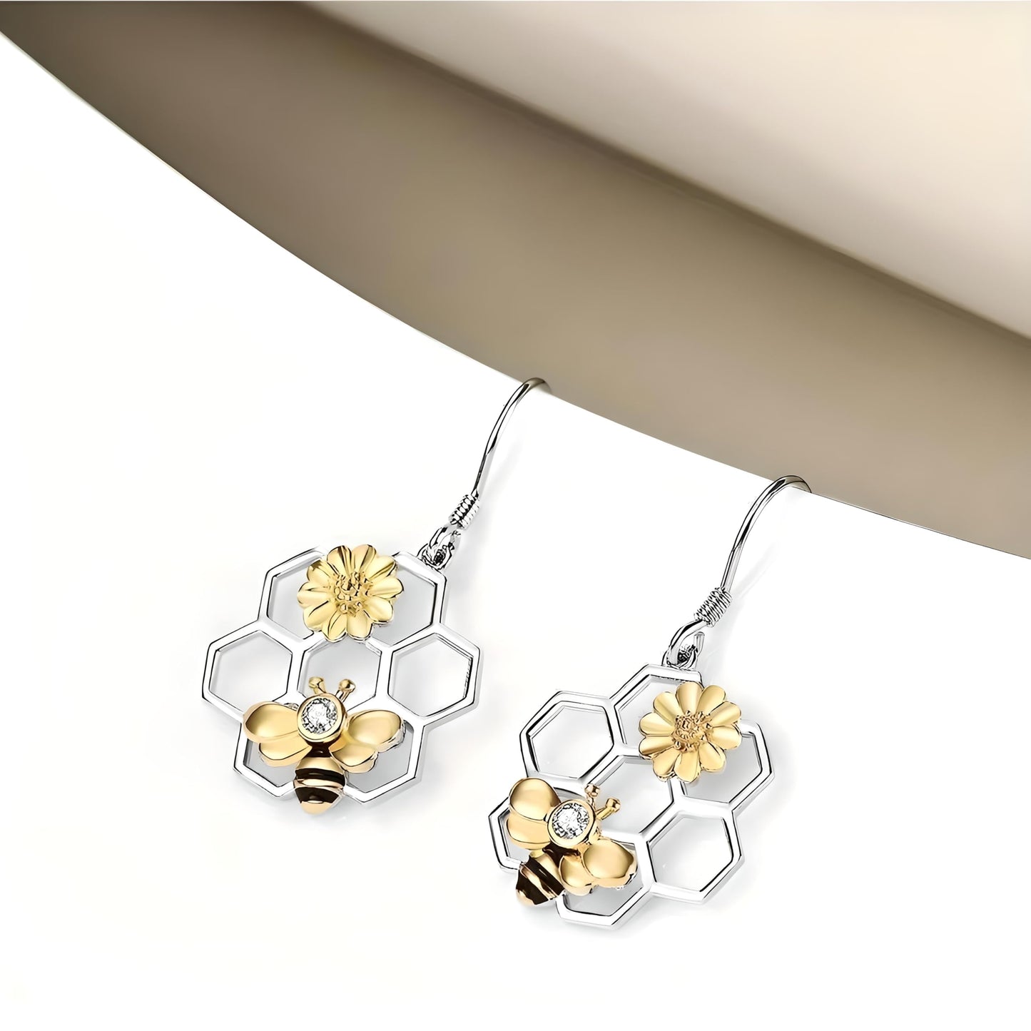 SUPAC You Are My Sunshine Sunflower and Bumble Bee Heart Pendant Necklace for Women, Dainty Jewelry, Birthday or Christmas Gift