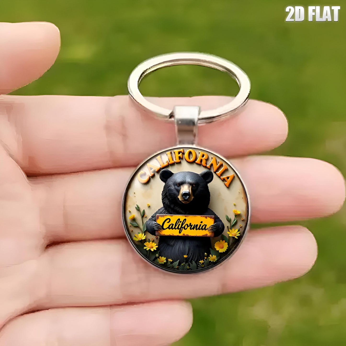 SUPAC 1pc Unique Bear With Forest Background Shaped Metal Keychain - Fashionable Circular Animal Keyring for Men and Friends