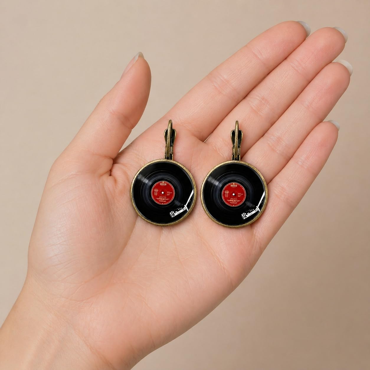 SUPAC Unique Music Record Pendant Necklace - Avant-Garde Fashion Accessory, Eye-Catching Design for Men and Women - Birthday, Christmas Gift or Personalized Jewelry