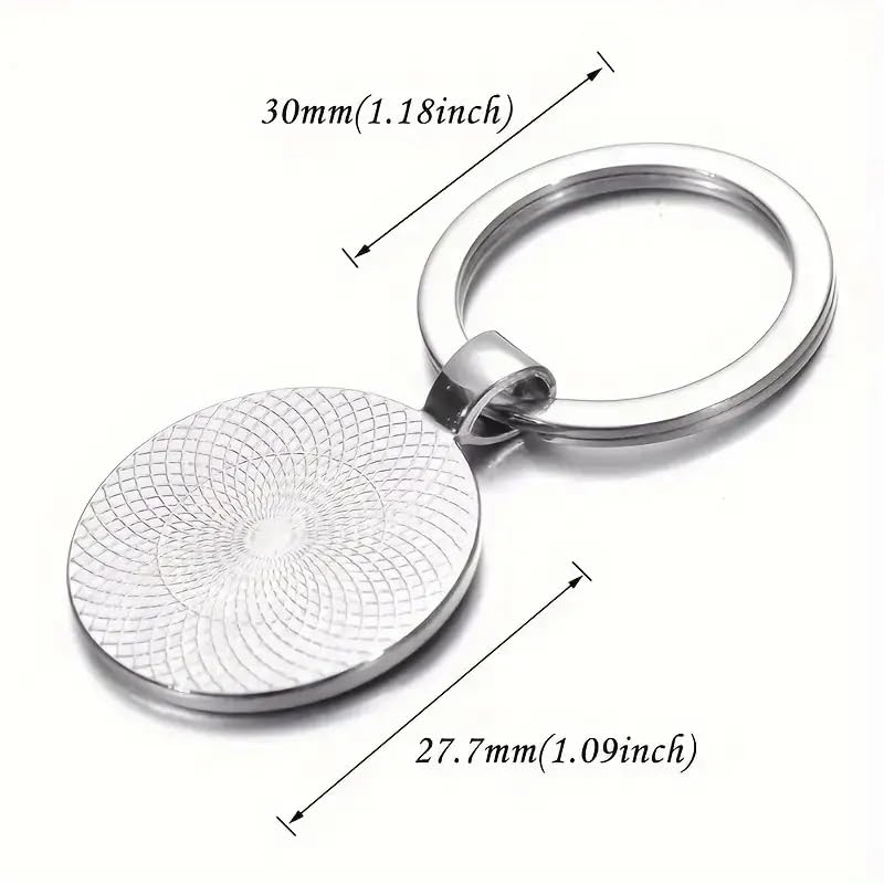 SUPAC 1pc Unique Bear With Forest Background Shaped Metal Keychain - Fashionable Circular Animal Keyring for Men and Friends