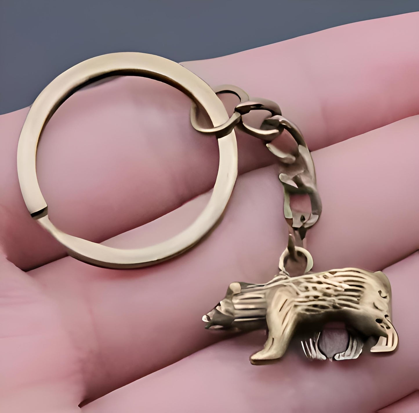 SUPAC New Fashionable Alloy Gold Animal Bear Pendant Key Chain Temperament Bag Car Key Chain Accessory Pendant (Gold)